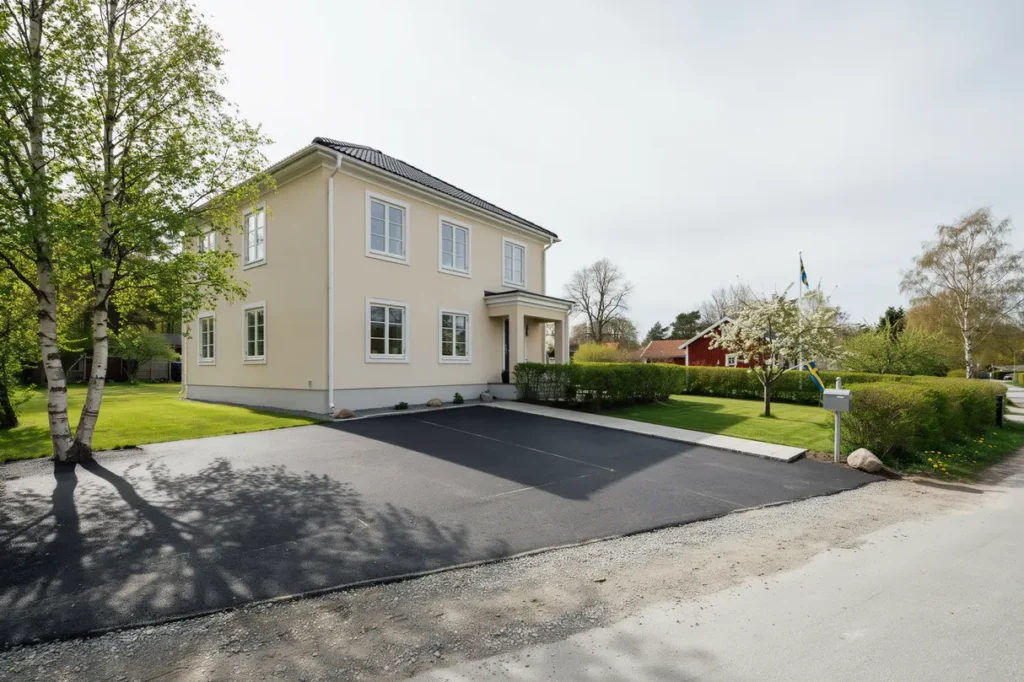 asfaltering av infart och parkeringsyta i dalby sk ne